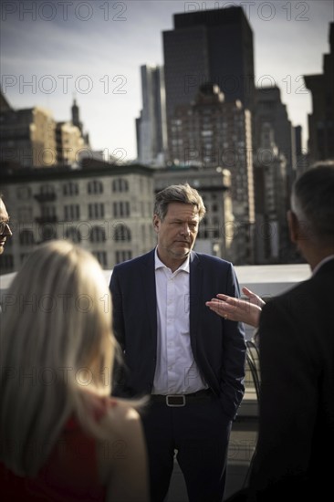 Trip by Federal Minister for Economic Affairs and Climate Protection Robert Habeck to the USA from 06-10 March 2024 Meeting with start-ups at the German Accelerator in New York 08 March 2024