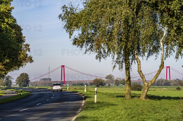 Rhine bridge Emmerich, on the Lower Rhine, left bank of the Rhine, landscape, dyke foreland near Grieth, North Rhine-Westphalia, Germany, Europe