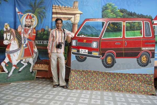 Photographer, photo studio, Ram Devra pilgrimage festival, Ramdevra, Pokaran, Rajasthan, North India, India, Asia