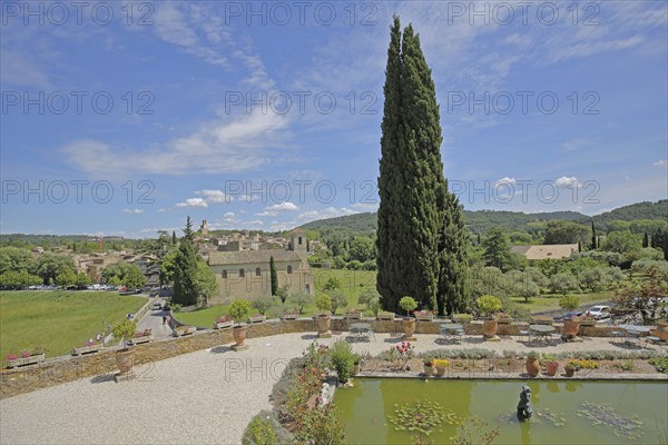 View from the Château with inner courtyard and pond on cityscape, Castle, Chateau, Lourmarin, Luberon, Vaucluse, Provence, France, Europe