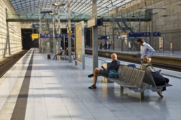 Cologne Bonn Airport railway station, Cologne Bonn Airport, Cologne, North Rhine-Westphalia, Germany, Europe