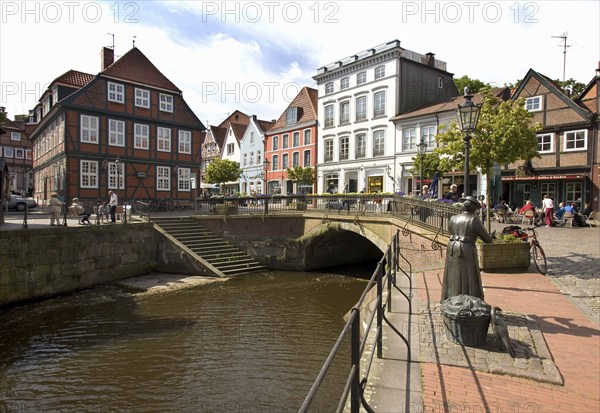 Stade, 25.05.2008, Old Town Stade, at the fish market, old harbour, Stade, Scjleswig-Holstein, Germany, Europe