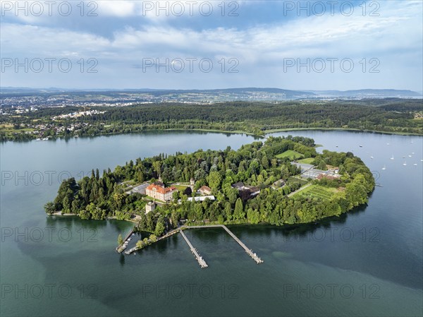The island of Mainau in Lake Constance with the jetty and the baroque Mainau Castle, built between 1739 and 1746, aerial view, district of Constance, Baden-Württemberg, Germany, Europe