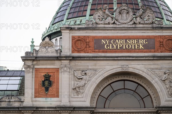 Detail of the façade of the Ny Carlsberg Glyptotek or New Carlsberg Glyptothek, Art Museum of Sculpture and Painting, Copenhagen, Denmark, Europe