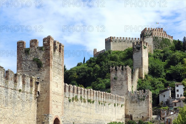 Medieval city walls and the Castle of Soave, Soave, Veneto