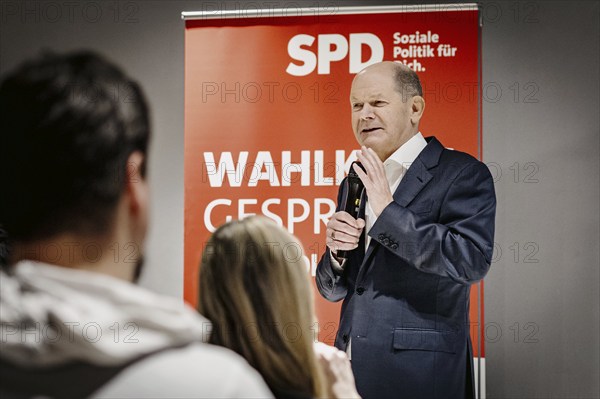 Olaf Scholz (SPD), Federal Chancellor, recorded during a public discussion in Stahnsdorf, 07/02/2024