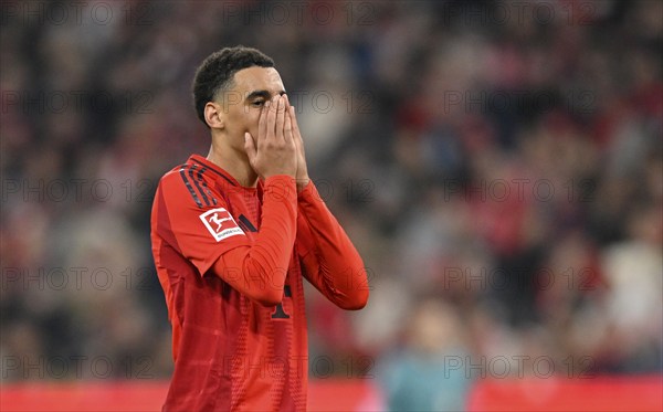 Jamal Musiala FC Bayern Munich FCB (42) disappointed gesture gesture Allianz Arena, Munich, Bavaria, Germany, Europe