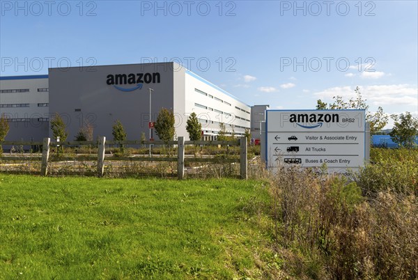 Amazon Fulfilment centre BRS2, warehousing and distribution building, Symmetry Park, Swindon, Wiltshire, England, UK