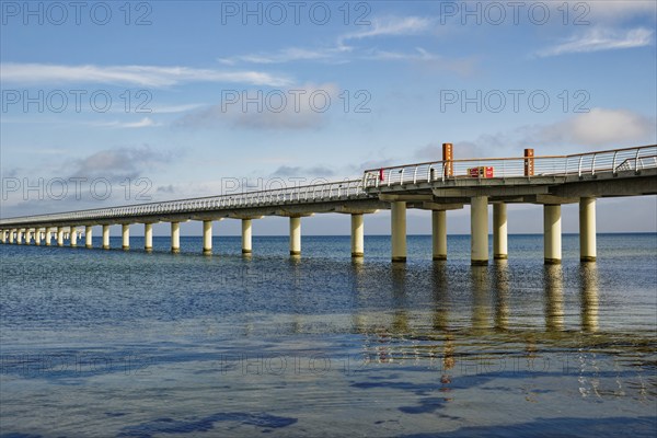 The new Prerow pier, at 720 metres the longest pier in the Baltic Sea, Prerow seaside resort, Fischland-Darß-Zingst peninsula, Mecklenburg-Western Pomerania, Germany, Europe