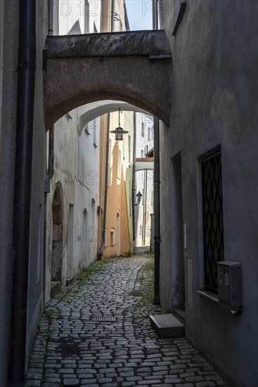 Narrow little alley in the center of Passau in Bavaria, Germany, Europe