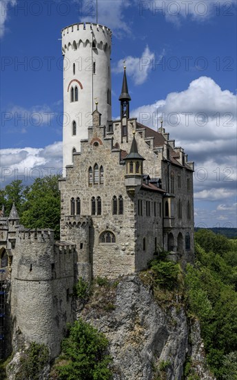 Lichtenstein Castle, Fairytale Castle of Württemberg, Honau, Reutlingen, Swabian Alb, Baden-Württemberg, Germany, Europe