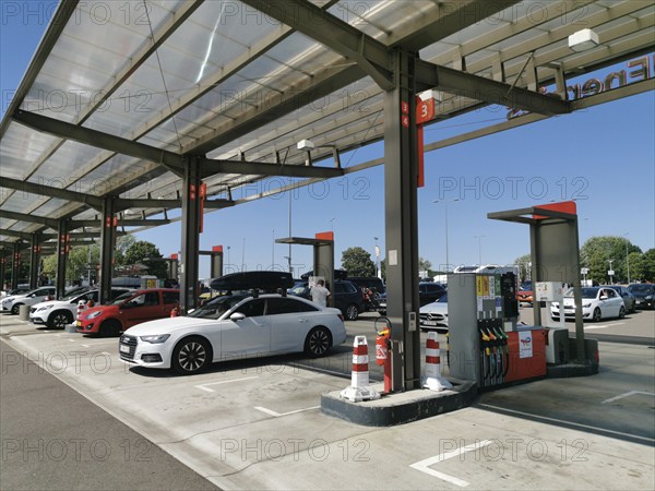 Petrol station, at a motorway service station on the A31 in France, Aire de Lorraine Sandaucourt-lès-Rappes