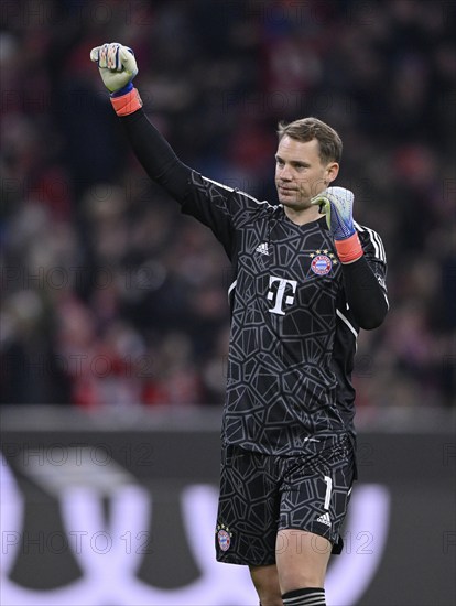 Goalkeeper Manuel Neuer FC Bayern Munich FCB, gestures, Allianz Arena, Munich, Bavaria, Germany, Europe