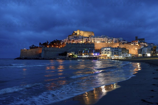 Old town with the Romanesque castle from the 14th century, blue hour, Peñíscola, province Castellón, Costa del Azahar, region Valencia, Spain, Europe