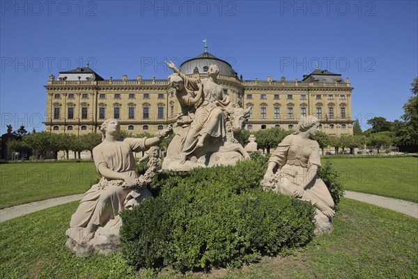 Ornamental fountain with sculptures in the palace park of the baroque UNESCO Residence Palace, Würzburg, Lower Franconia, Franconia, Bavaria, Germany, Europe
