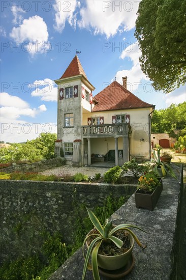 Klingenstein Castle, historical building, architecture, garden, balcony, clouds, castle in the Blautal, Blaustein, Baden-Württemberg, Germany, Europe