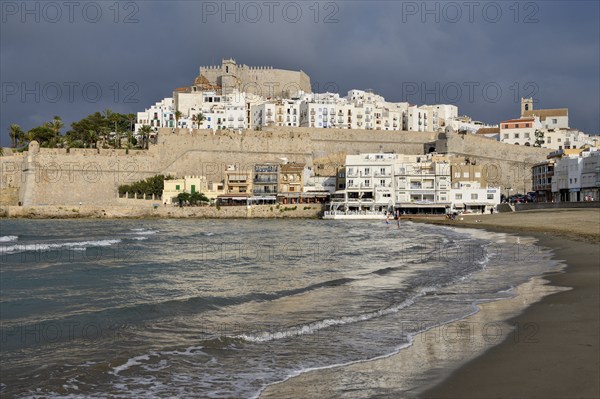 Old town with the Romanesque castle from the 14th century, Peñíscola, province Castellón, Costa del Azahar, region Valencia, Spain, Europe