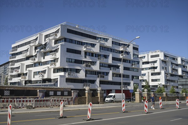 New buildings, Wave waterside living berlin, Stralauer Allee, Osthafen, Friedrichshain, Friedrichshain-Kreuzberg, Berlin, Germany, Europe