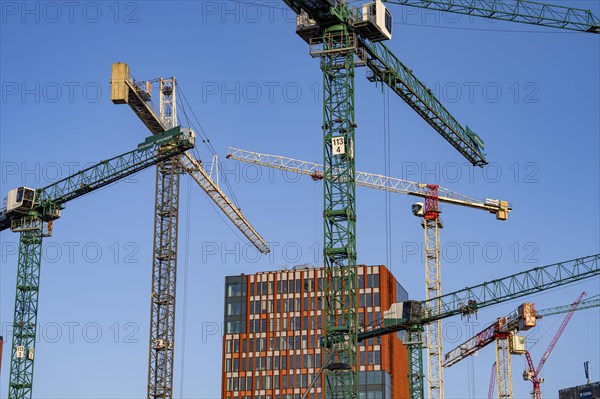 Construction sites in the east of Hafencity Hamburg, office building, new district on the Elbe, on the site of the former free harbour, residential units for 14, 000 people, 3, 000 hotel beds, 45, 000 jobs, Hamburg, Germany, to be built here by the 2030s, Europe