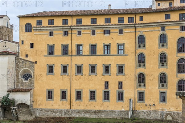 House facade, old town, Ponte Vecchio, architecture, historical, history, culture, city trip, tourism, attraction, sight, Florence, Italy, Europe