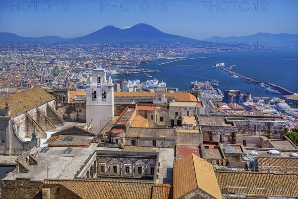 Panorama of city, harbour and sea with the monastery of San Martino and Mount Vesuvius 1281m, Naples, Gulf of Naples, Campania, Italy, Europe