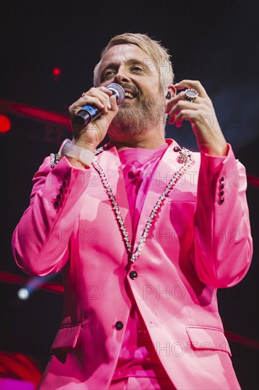 Roß Antony at the Schlagernacht des Jahres live on Das Original Tour in the Berlin Uber Arena on 16 November 2024
