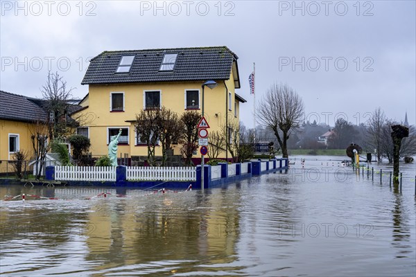 Flood on the Ruhr, here near Hattingen, buildings at a flooded campsite, completely surrounded by floodwater, after days of continuous rain, North Rhine-Westphalia, Germany, Europe