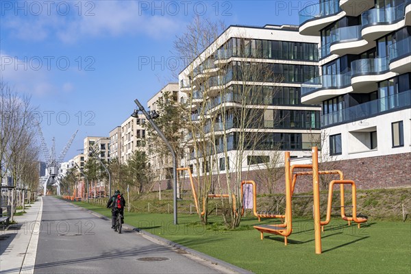 Promenade Kirchenpauerkai, Hafencity Hamburg, new district on the Elbe, on the site of the former free harbour, residential units for 14, 000 people, 3, 000 hotel beds, 45, 000 jobs, Hamburg, Germany, to be completed by the 2030s, Europe