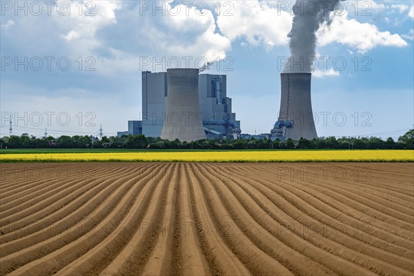 Neurath lignite-fired power station, near Grevenbroich, RWE Power AG, Rhenish lignite mining area, arable land, North Rhine-Westphalia, Germany, Europe