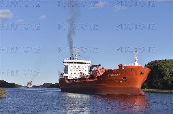 Tanker Sten Bergen sailing in the Kiel Canal, Kiel Canal, Schleswig-Holstein, Germany, Europe