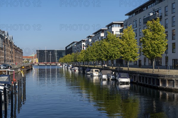 Christianshavns, old district, new residential buildings with jetty at Hammershøis Kaj, at the same time very lively and hip neighbourhood, crossed by many canals, with shops, pubs, living space, Copenhagen, Denmark, Europe