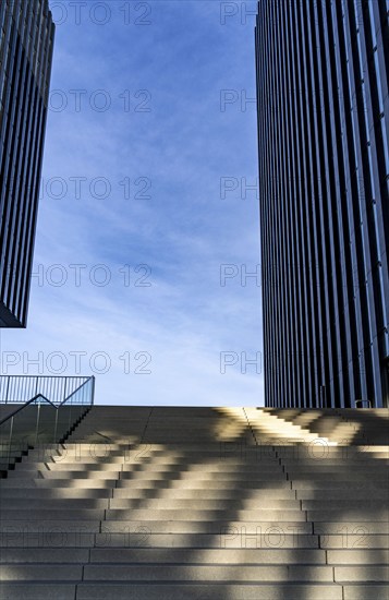 Facade of the Hyatt Hotel in the Media Harbour, staircase, Düsseldorf, North Rhine-Westphalia, Germany, Europe