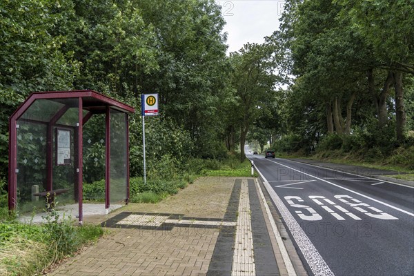 Bus shelter, bus stop Schalloh, in the countryside, Sauerland, near Soest-Bergede, country road L856, bus route 552, has 2 stops per day, Mondays to Fridays, none at weekends, North Rhine-Westphalia, Germany, Europe