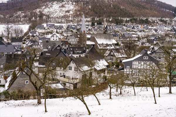 The snow-covered village of Bruchhausen in the Sauerland, Olsberg, Hochsauerlandkreis, North Rhine-Westphalia