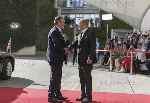 (L-R) Keri Starmer, Prime Minister of the United Kingdom of Great Britain and Northern Ireland, and Olaf Scholz, Federal Chancellor, during a reception at the Federal Chancellery in Berlin, 28 August 2024