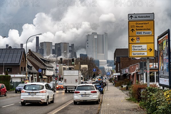 Dormagener Straße in Niederaussem, lignite-fired power station, RWE Power AG Niederaussem power station, near Bergheim, North Rhine-Westphalia, North Rhine-Westphalia, Germany, Europe