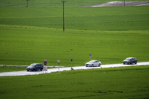 B519 country road near Flörsheim, Hesse, Germany, Europe