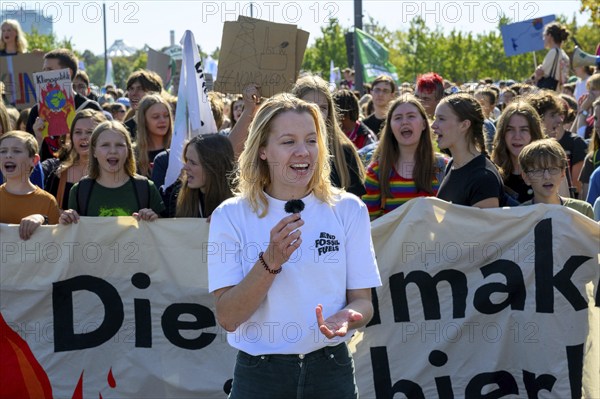 Carla Reemtsma in front of the first banner of the FFF demo at the 14th Global Climate Strike of Fridays for Future, Chancellery, Berlin, 20/09/2024