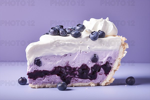Single slice of blueberry cream calke on pastel violet studio background. KI generiert, generiert AI generated