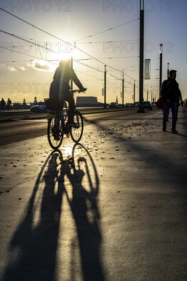 Traffic on the Kennedy Bridge, middle of the 3 Rhine bridges in Bonn, connects the centre of Bonn and the district of Beuel, federal road B56, light rail lines and footpaths and cycle paths, Bonn North Rhine-Westphalia, Germany, Europe