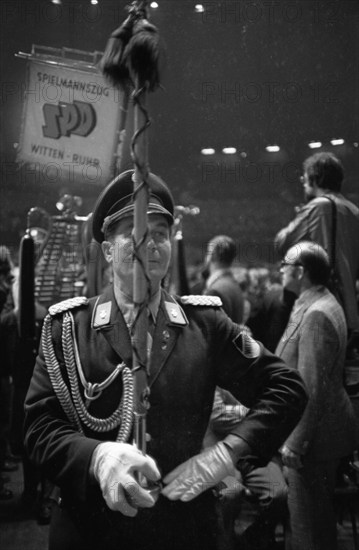 An election rally of the Social Democratic Party of Germany (SPD) on 23.4.1975 in the Westfalenhalle in Dortmund, Germany, Europe