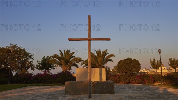 Martinengo Bastion, Venetian rampart, tomb, Nikos Kazantsakis, blue cloudless sky, city centre, old town, Heraklion, capital, island of Crete, Greece, Europe