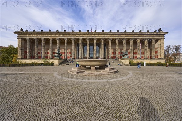 Old Museum with granite bowl in the Lustgarten, Berlin, capital city, independent city, federal state of Berlin, Germany, Europe