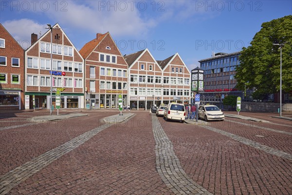 Horse market with bus stops, taxi rank, Commerzbank and Subway branch in Stade, Hanseatic city, district of Stade, Lower Saxony, Germany, Europe