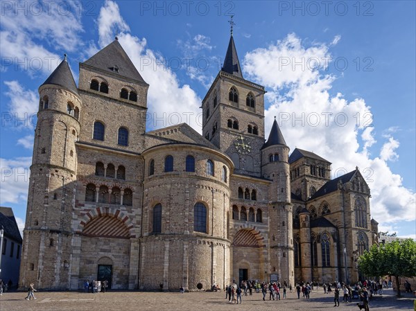 Trier Cathedral, UNESCO World Heritage Roman Monuments, St Peter's Cathedral and Church of Our Lady in Trier. Old Town of Trier, Rhineland-Palatinate, Germany, Europe