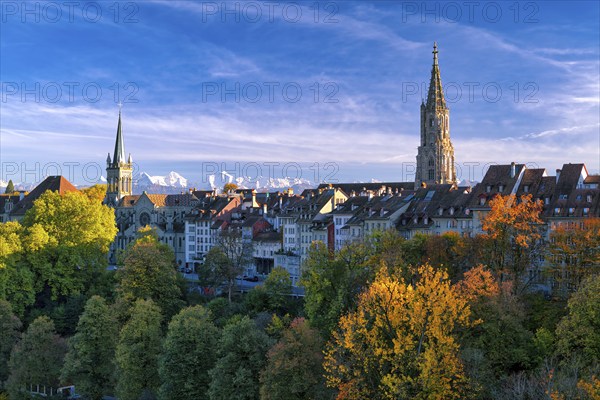 Bern's Old Town with Bern Minster and St Peter and Paul Church, UNESCO World Heritage Site, snow-covered Bernese Alps behind, Canton of Bern, Switzerland, Europe