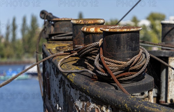 Detail photo, old barge, home Berlin, Rummelsburger Bucht, Berlin, Germany, Europe