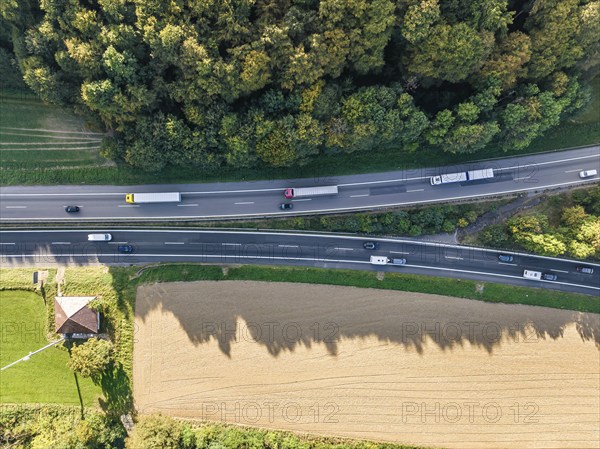 A8 motorway near Hohenstadt in the Swabian Alb. The two directional carriageways separate here. For topographical reasons, the Albaufstieg and Albabstieg are routed through two parallel valleys, drone photo, Hohenstadt, Baden-Württemberg, Germany, Europe