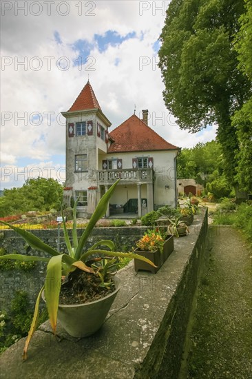 Klingenstein Castle, historical building, architecture, garden, balcony, clouds, castle in the Blautal, Blaustein, Baden-Württemberg, Germany, Europe