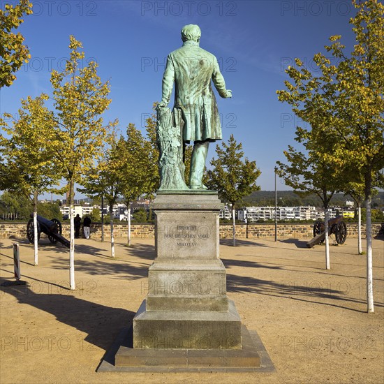 Ernst Moritz Arndt Monument by Bernhard Afinger, Alter Zoll, Bonn, North Rhine-Westphalia, Germany, Europe